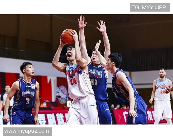 张兆旭：从篮球新星到职业生涯的蜕变与坚持之路